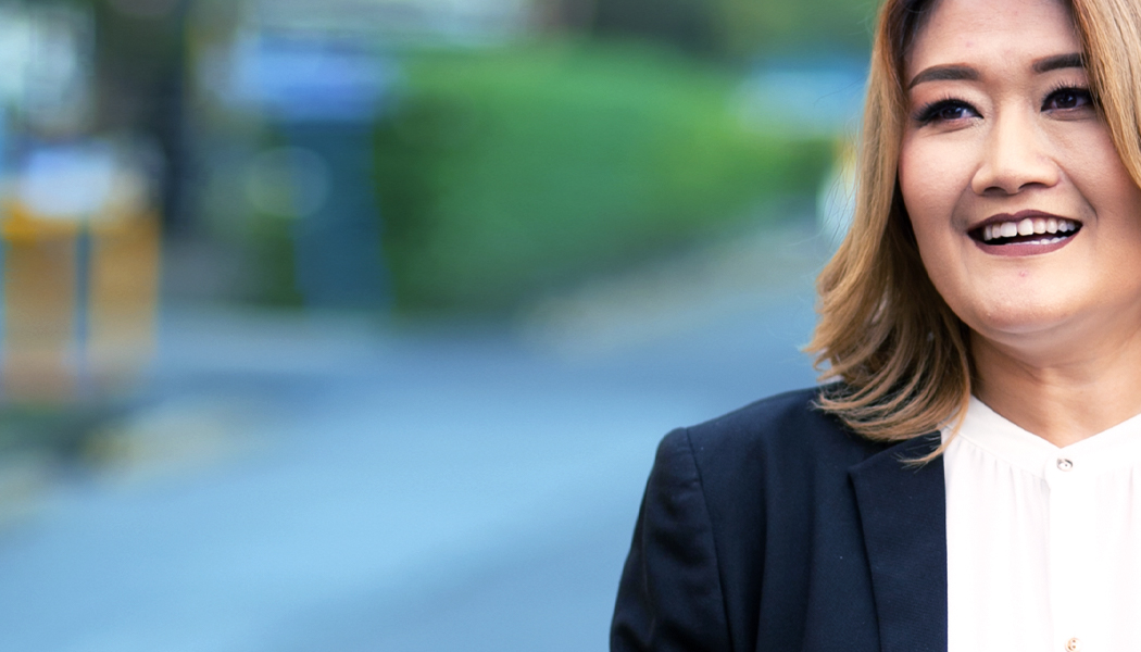 A women who is working as a professional for Maxion.